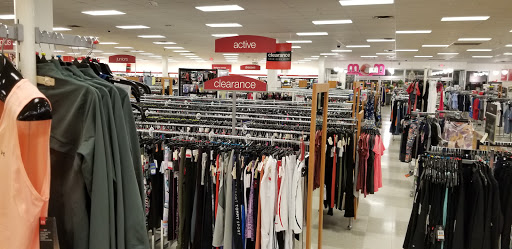 Department Store «T.J. Maxx & HomeGoods», reviews and photos, 111 Taunton St, Plainville, MA 02762, USA
