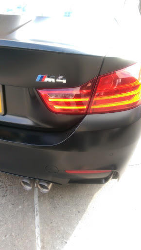 BMW Dealer «Life Quality BMW: Sales», reviews and photos, 9326 4th Ave, Brooklyn, NY 11209, USA