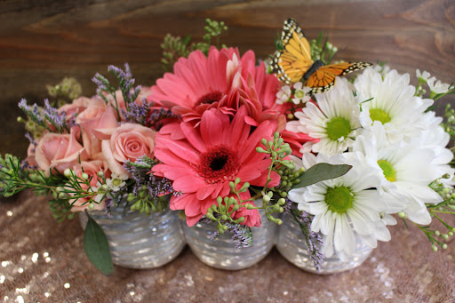 Florist «Alfa Flower Shop», reviews and photos, 7001 W North Ave, Wauwatosa, WI 53213, USA