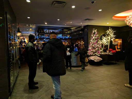 Movie Theater «iPic Theaters», reviews and photos, 2023 Hudson St, Fort Lee, NJ 07024, USA