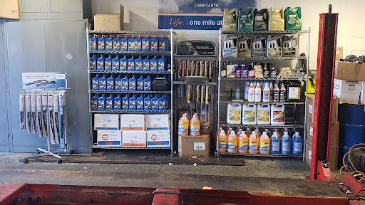 Car Wash «Hicksville Car Wash», reviews and photos, 37 E Barclay St, Hicksville, NY 11801, USA