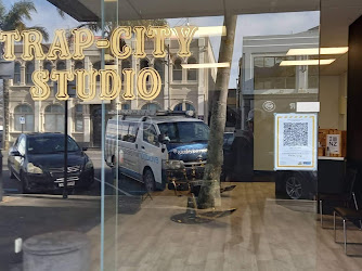 Trap city studio barber