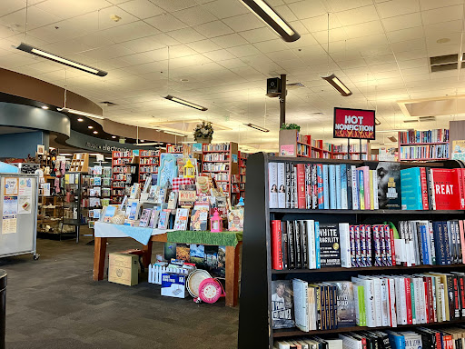 Book Store «Bookmans Phoenix Entertainment Exchange», reviews and photos, 8034 N 19th Ave, Phoenix, AZ 85021, USA