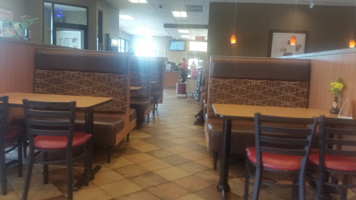 Shopping Mall «Southroads Shopping Center», reviews and photos, 5211 E 41st St, Tulsa, OK 74135, USA