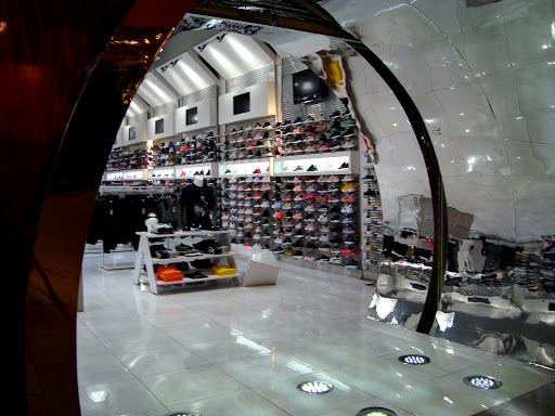 Shoe Store «Shoe Palace», reviews and photos, 447 Great Mall Dr #190, Milpitas, CA 95035, USA