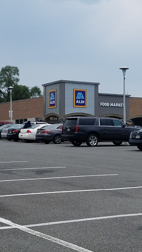 Supermarket «ALDI», reviews and photos, 8256 Richmond Hwy, Alexandria, VA 22309, USA