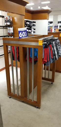 Shopping Mall «The Lakes Mall», reviews and photos, 5600 Harvey St, Muskegon, MI 49444, USA