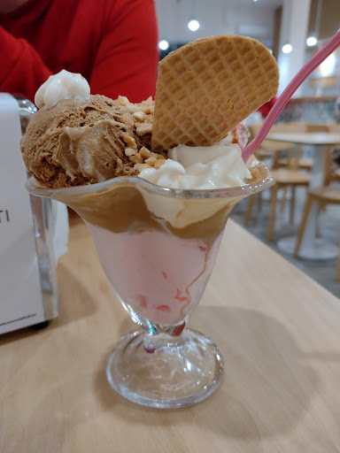 Cremolatti Gelateria - Ice cream shop en Reconquista