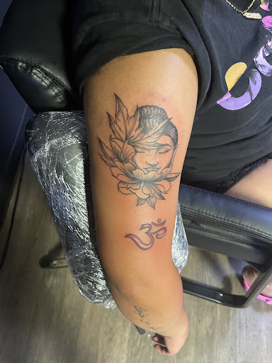 Explore tattoo ideas for females, creative tattoo ideas in Orange Park, available at Big City Tattoo and Piercing