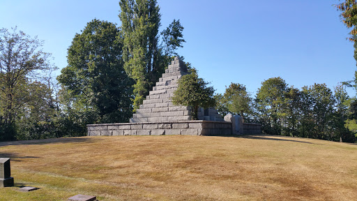 Funeral Home «Evergreen Funeral Home and Cemetery», reviews and photos, 4504 Broadway St., Everett, WA 98203, USA