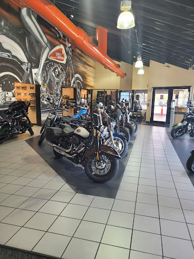 Harley-Davidson Dealer «Mancuso Harley-Davidson Central», reviews and photos, 535 N Loop W Fwy, Houston, TX 77018, USA