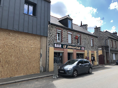Le Dinantais à Dinan