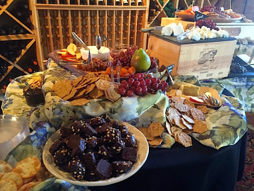 Wine Store «The Wine Exchange», reviews and photos, 1 Illinois St # 120, St Charles, IL 60174, USA