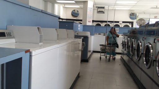 Laundromat «Hillsdale Coin Laundry», reviews and photos, 5581 Hillsdale Blvd #3, Sacramento, CA 95842, USA