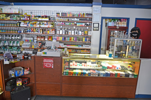 Tobacco Shop «The Konnexion», reviews and photos, 106 S Linn St, Iowa City, IA 52240, USA