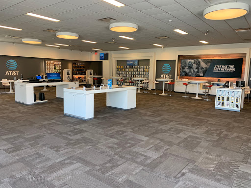 Cell Phone Store «AT&T», reviews and photos, 2200 McFarland Blvd E, Tuscaloosa, AL 35404, USA