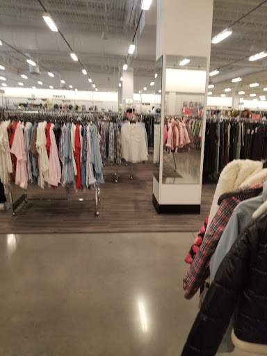 Department Store «Nordstrom Rack Hamilton Crossings», reviews and photos, 750 N Krocks Rd #303, Allentown, PA 18106, USA