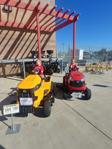 Home Improvement Store «Tractor Supply Co.», reviews and photos, 860 Jack Tone Rd, Ripon, CA 95366, USA