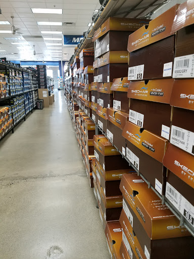 Shoe Store «SKECHERS Factory Outlet», reviews and photos, 1304 S Harbor Blvd, Fullerton, CA 92832, USA