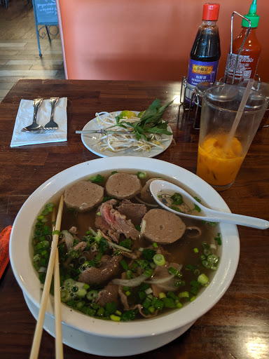 Shopping Mall «Evergreen Shopping Center», reviews and photos, 5015 Tacoma Mall Blvd, Tacoma, WA 98409, USA