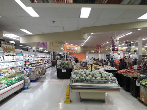 Korean Grocery Store «Lotte Plaza Market - Gaithersburg», reviews and photos, 221 Muddy Branch Rd, Gaithersburg, MD 20878, USA
