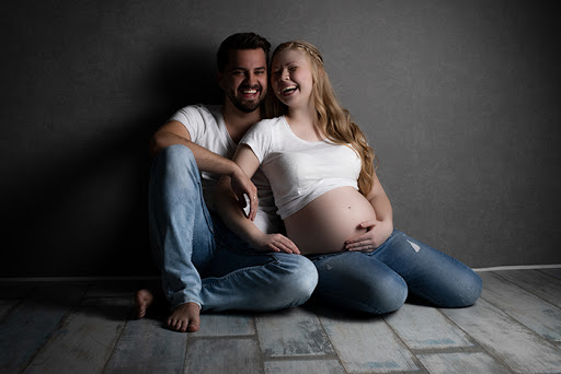 A. Ola Karlowski - Babybauchfotografie und Babyfotografie