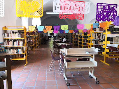 Biblioteca Pública Municipal 'Joaquín Paredes Colín'