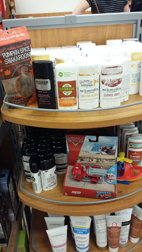 Department Store «T.J. Maxx», reviews and photos, 1650 Miami Gardens Dr, North Miami Beach, FL 33179, USA