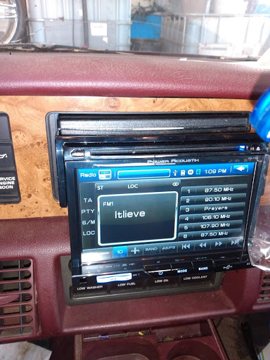 Showtime Car Stereo