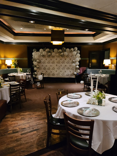 Shopping Mall «Northbrook Court», reviews and photos, 2171 Lake Cook Rd, Northbrook, IL 60062, USA