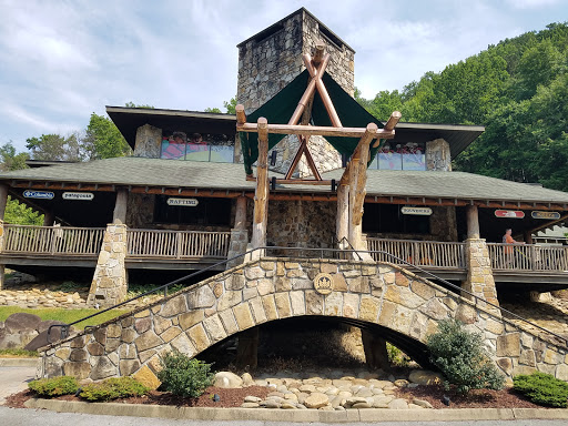 Outdoor Sports Store «Nantahala Outdoor Center Gatlinburg», reviews and photos, 1138 Parkway, Gatlinburg, TN 37738, USA