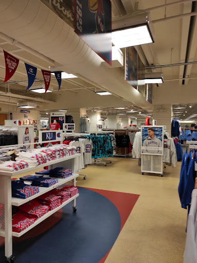 Book Store «KU Bookstore», reviews and photos, 1301 Jayhawk Blvd, Lawrence, KS 66045, USA