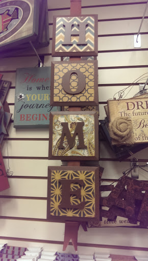 Discount Store «Gordmans - Store Closing Soon», reviews and photos, 9650 Quivira Rd, Lenexa, KS 66215, USA