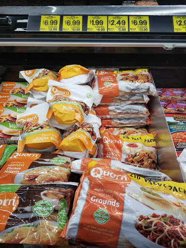 Grocery Store «Grocery Outlet Bargain Market», reviews and photos, 15719 Downey Ave, Paramount, CA 90723, USA