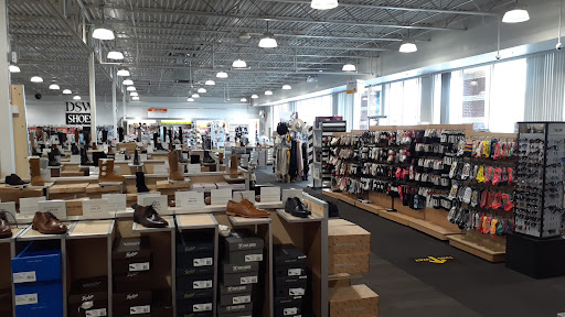 Shoe Store «DSW Designer Shoe Warehouse», reviews and photos, 8506 E 71st St, Tulsa, OK 74133, USA