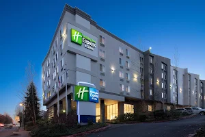 Holiday Inn Express & Suites Seattle-Sea-Tac Airport, an IHG Hotel image