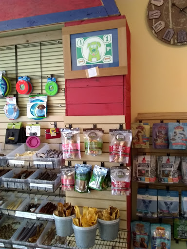 Pet Supply Store «Paws in the City Cary NC», reviews and photos, 1105 Tryon Village Dr #303, Cary, NC 27518, USA