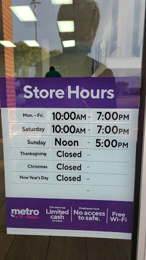 Cell Phone Store «MetroPCS Authorized Dealer», reviews and photos, 1450 W Pleasant Run Rd, Lancaster, TX 75146, USA