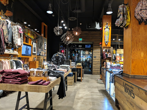 Shoe Store «Vans», reviews and photos, 400 Broadway, Santa Monica, CA 90401, USA