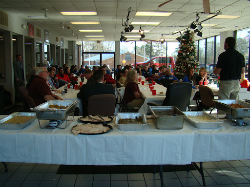 Jeep Dealer «Starr Motors», reviews and photos, 2584 Pruden Blvd, Suffolk, VA 23434, USA