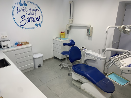 Dental Clinic Family Kident 2017 S.L. en Granada