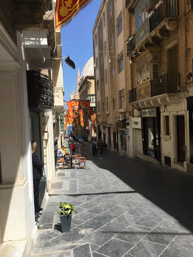 Barber Shop «Winns Barber Shop», reviews and photos, 445 University Ave, San Diego, CA 92103, USA