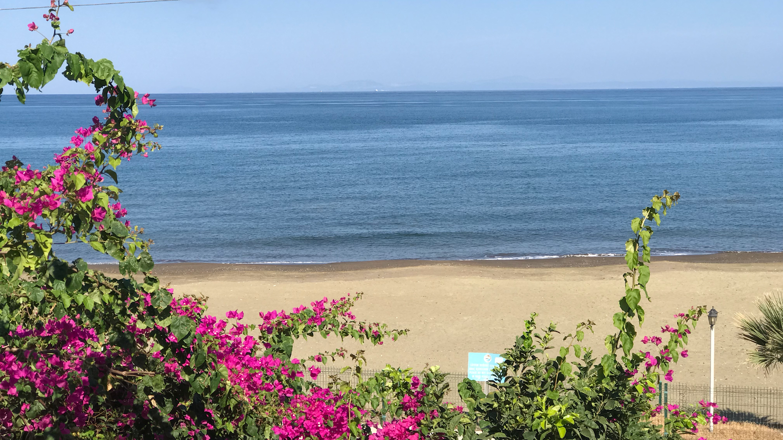 Photo of Denizkizi beach with turquoise pure water surface