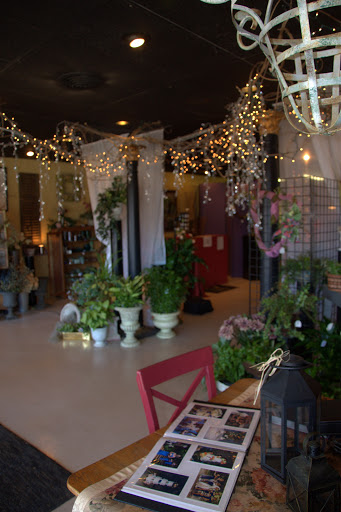 Florist «Williamsburg Floral & Gifts», reviews and photos, 701 Merrimac Trail, Williamsburg, VA 23185, USA