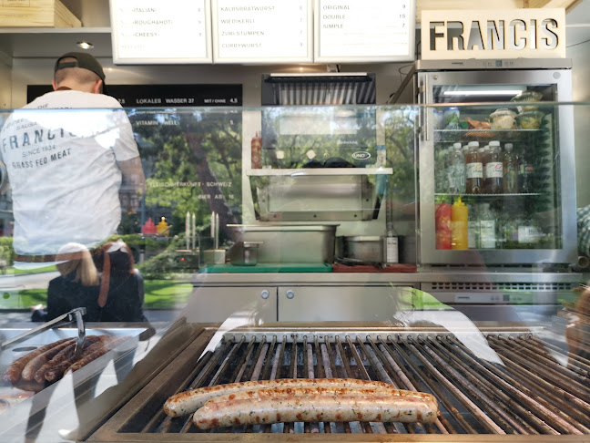 FRANCIS Globus Löwenplatz - Zürich