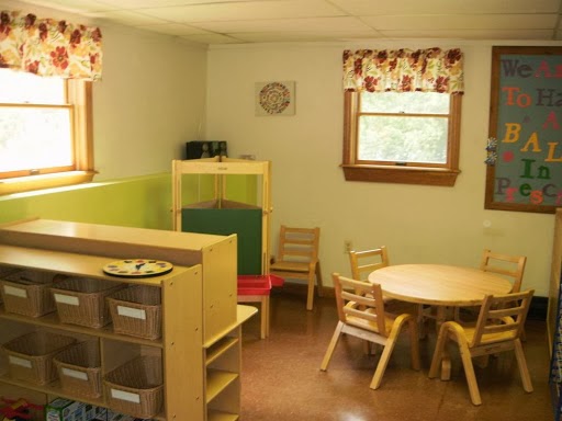 9 Griffin Rd, Charlton, MA 01507, USA