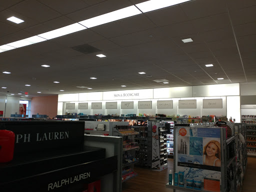 Hair Salon «Ulta Beauty», reviews and photos, 5711-A Harvey St, Norton Shores, MI 49444, USA