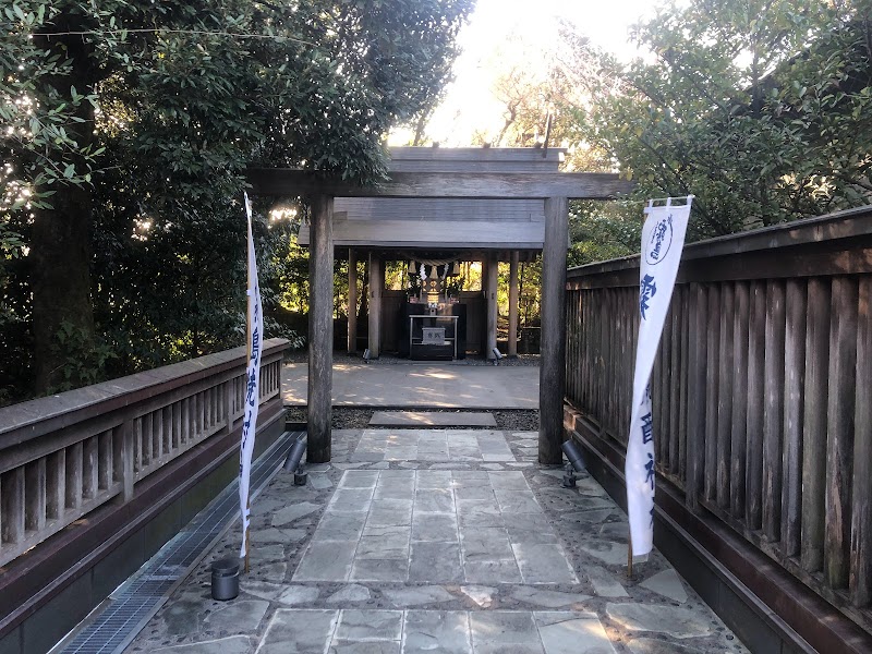 霧島焼酎神社（霧島酒造直営）