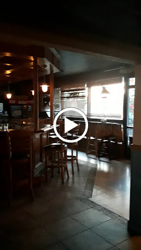 Bar & Grill «Sandbar», reviews and photos, 2835 W 8th St, Erie, PA 16505, USA