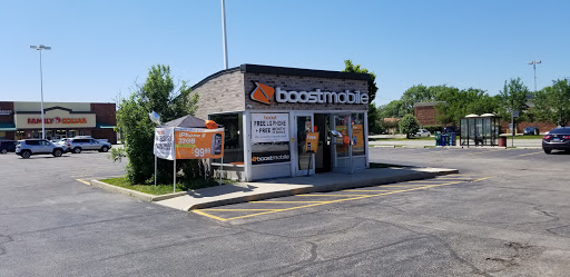 Telecommunications Service Provider «Boost Mobile Store», reviews and photos, 558 Mannheim Rd, Hillside, IL 60162, USA